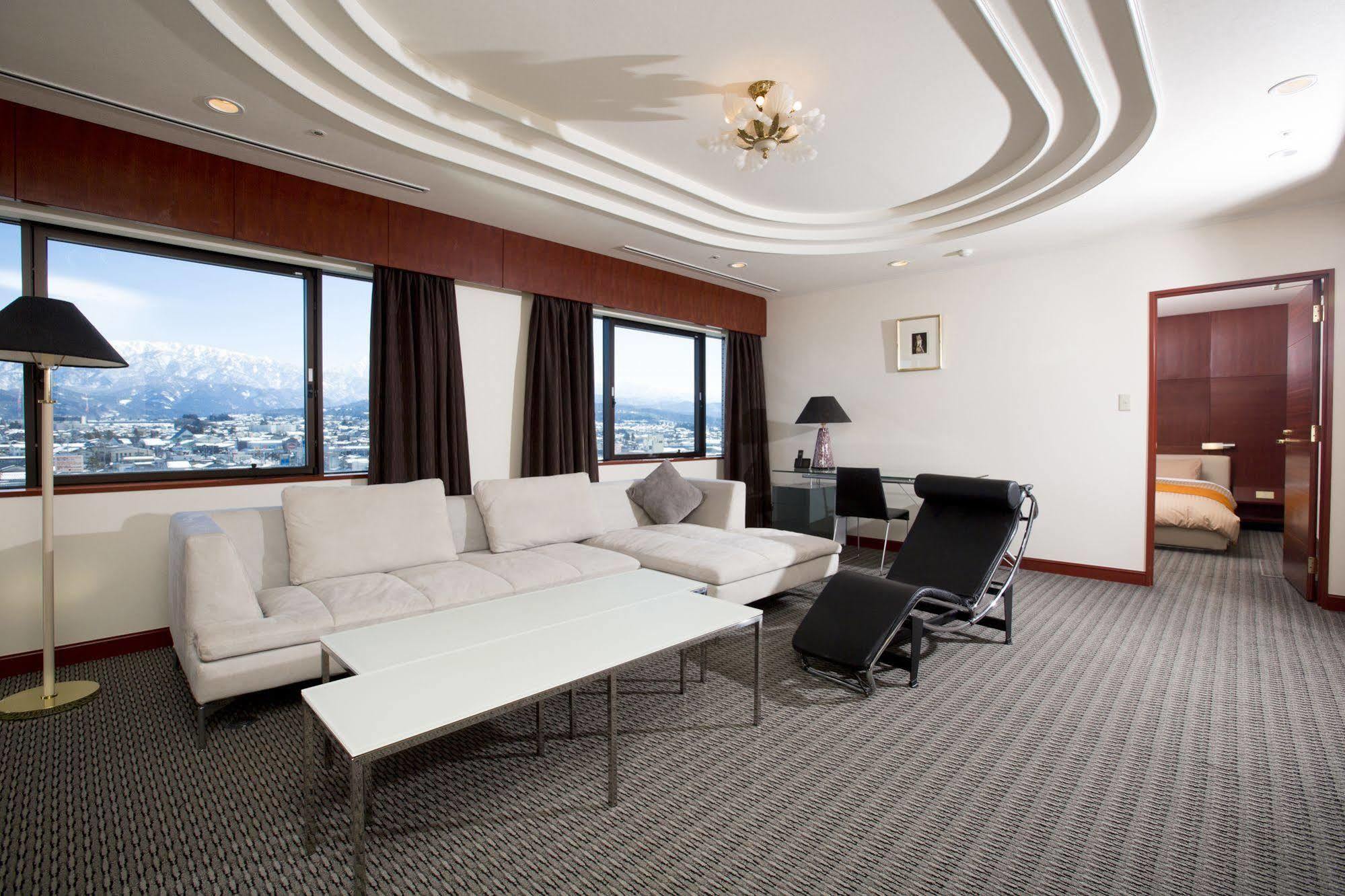 Hotel Granmirage Uozu Ngoại thất bức ảnh